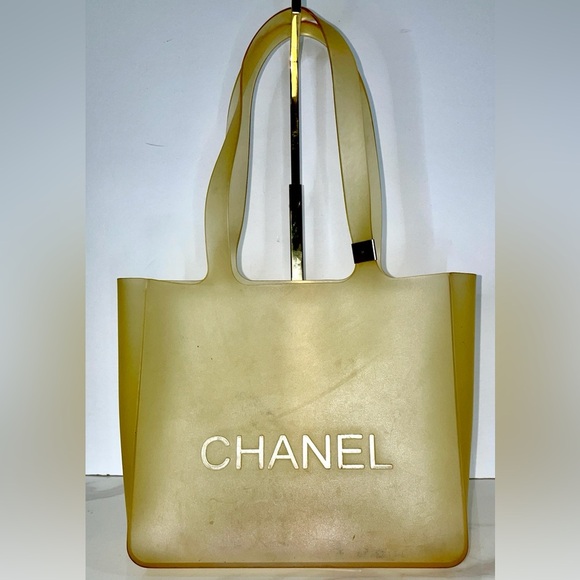Authentic CHANEL Tote Bag rubber Yellow COCO Logo. Small tear on one handle: COA - Picture 13 of 16